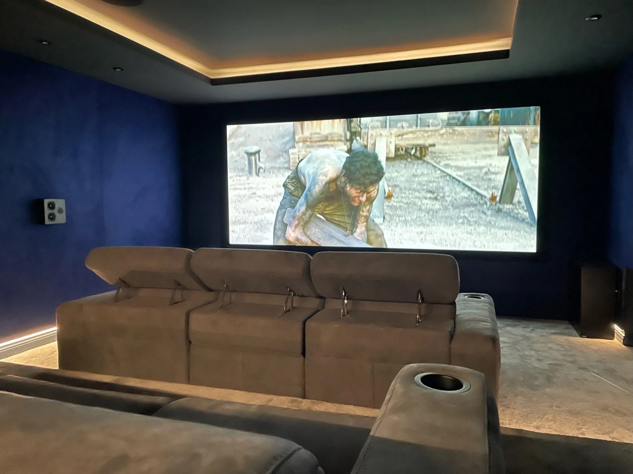 Home cinema, Bath